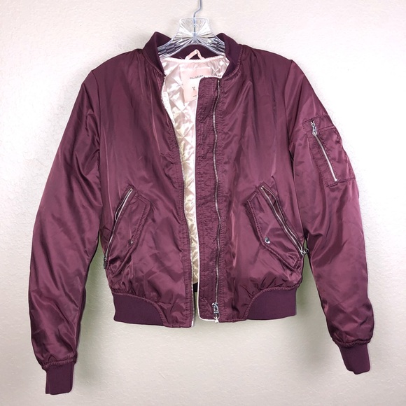 pull and bear burgundy jacket